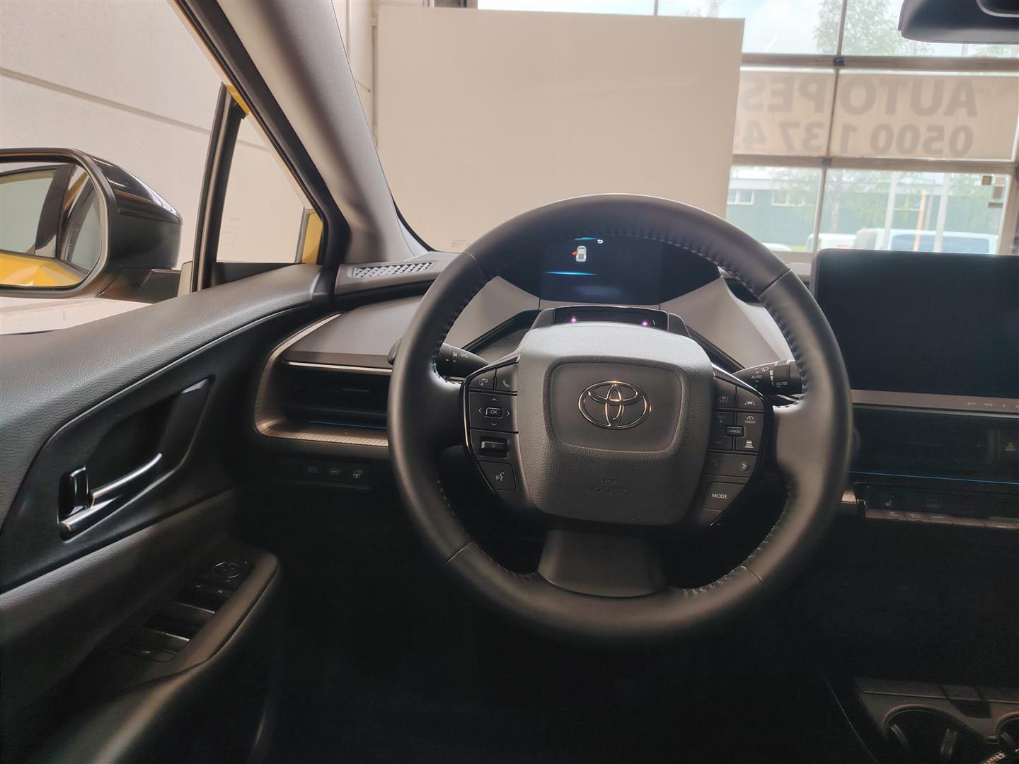 TOYOTA PRIUS PLUG-IN 2023