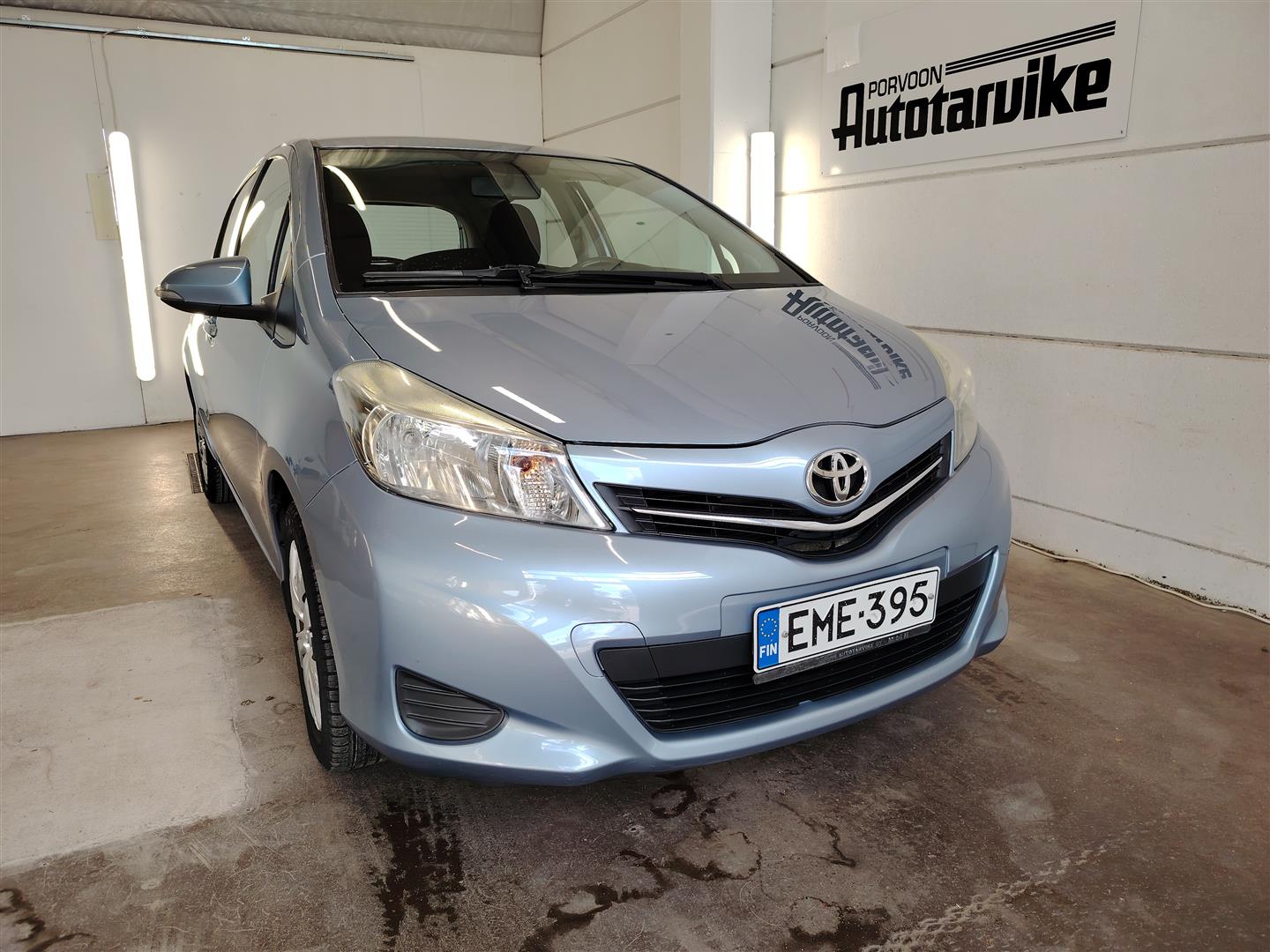 TOYOTA YARIS 2012