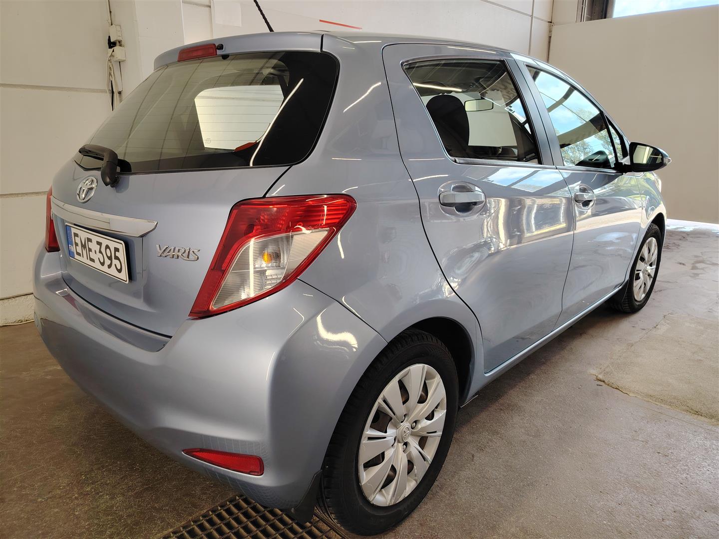 TOYOTA YARIS 2012