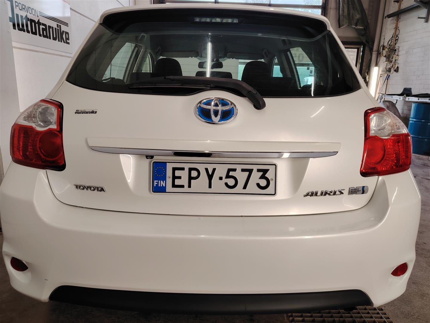 TOYOTA AURIS 2011