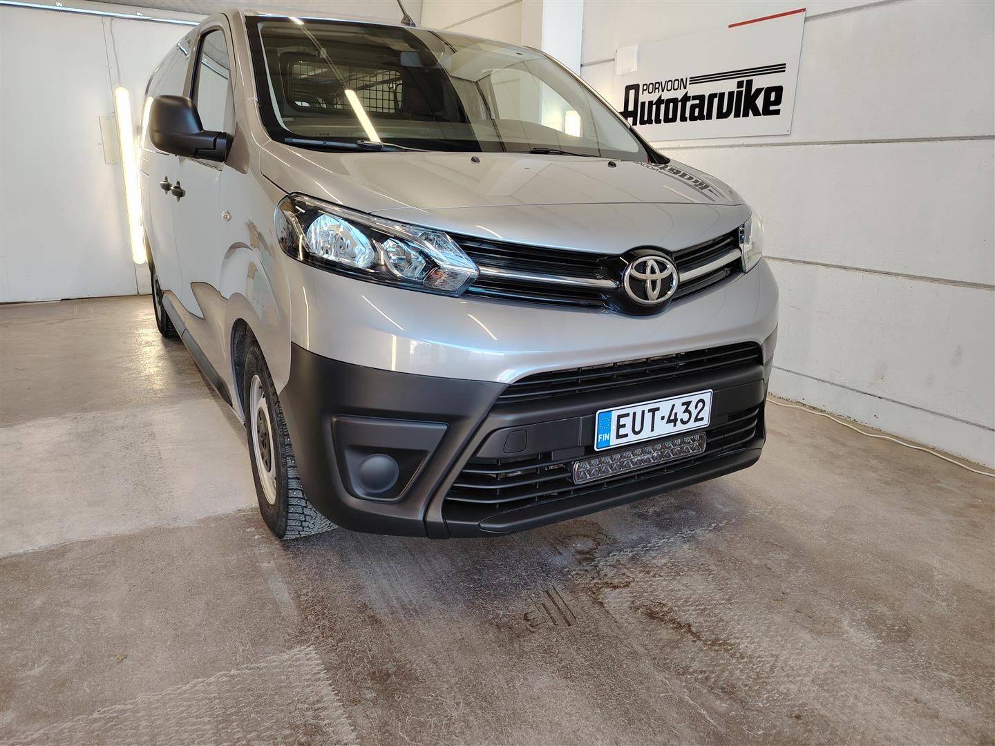 TOYOTA PROACE 2023