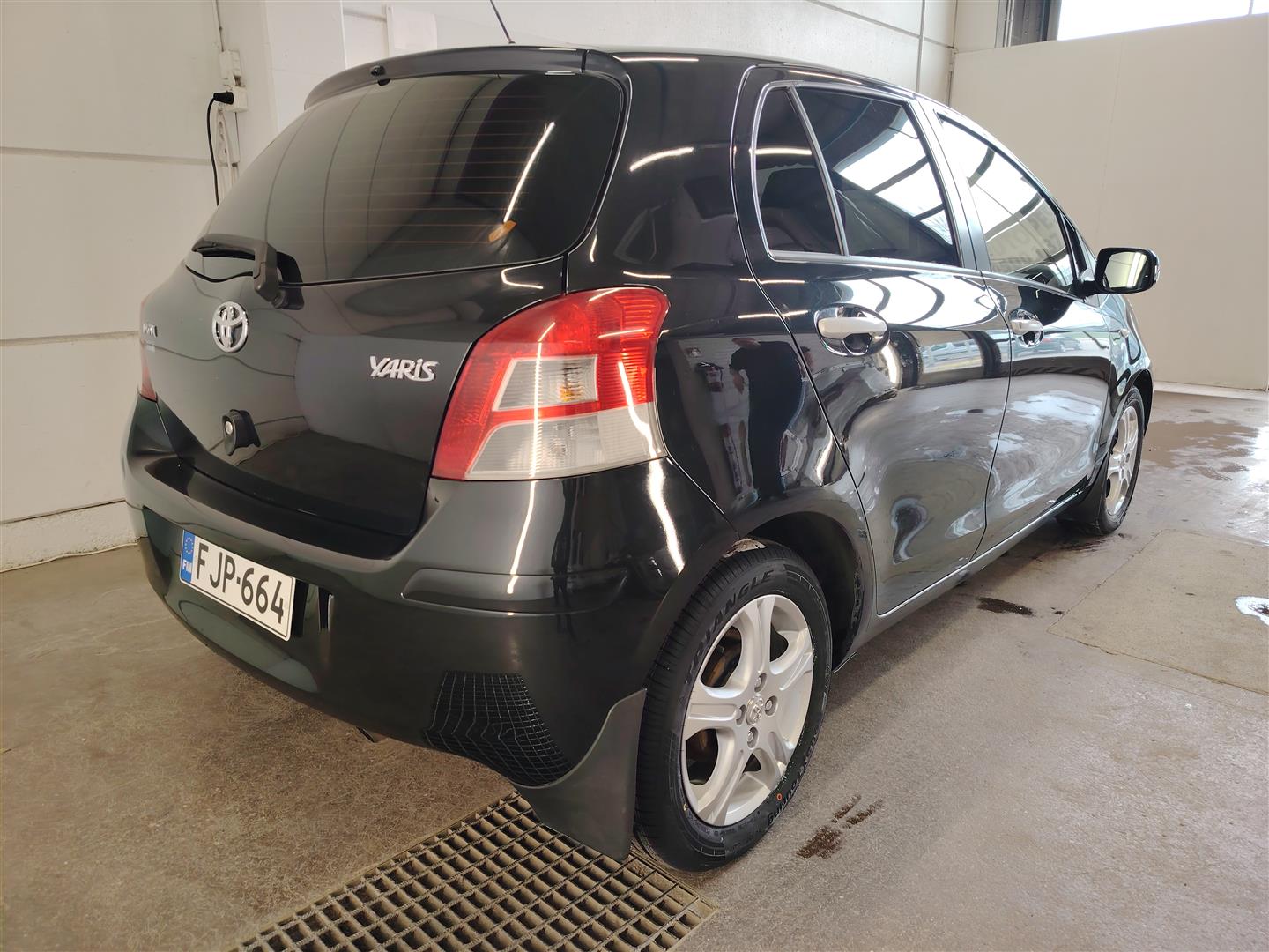 TOYOTA YARIS 2010