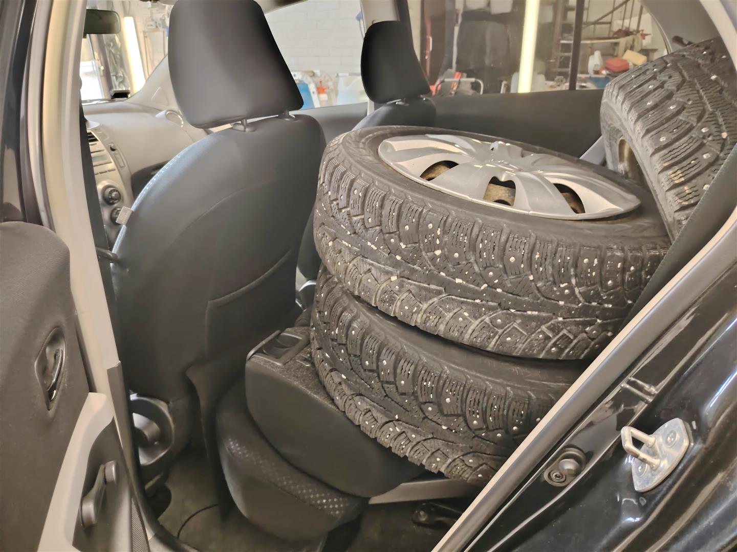 TOYOTA YARIS 2010
