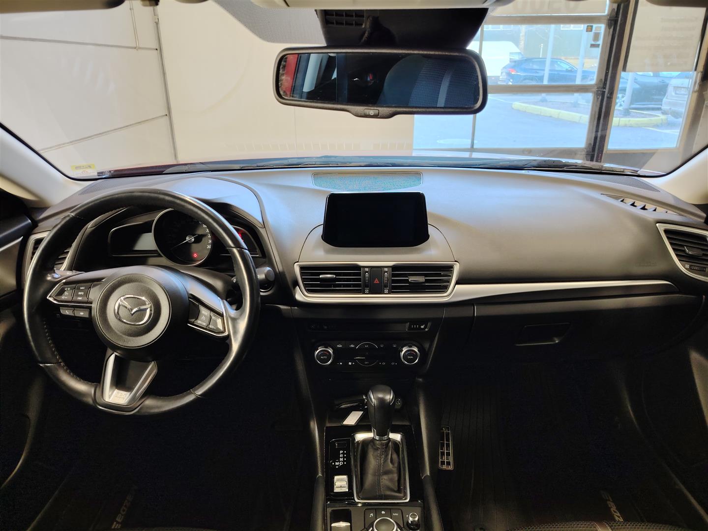 MAZDA MAZDA3 2018