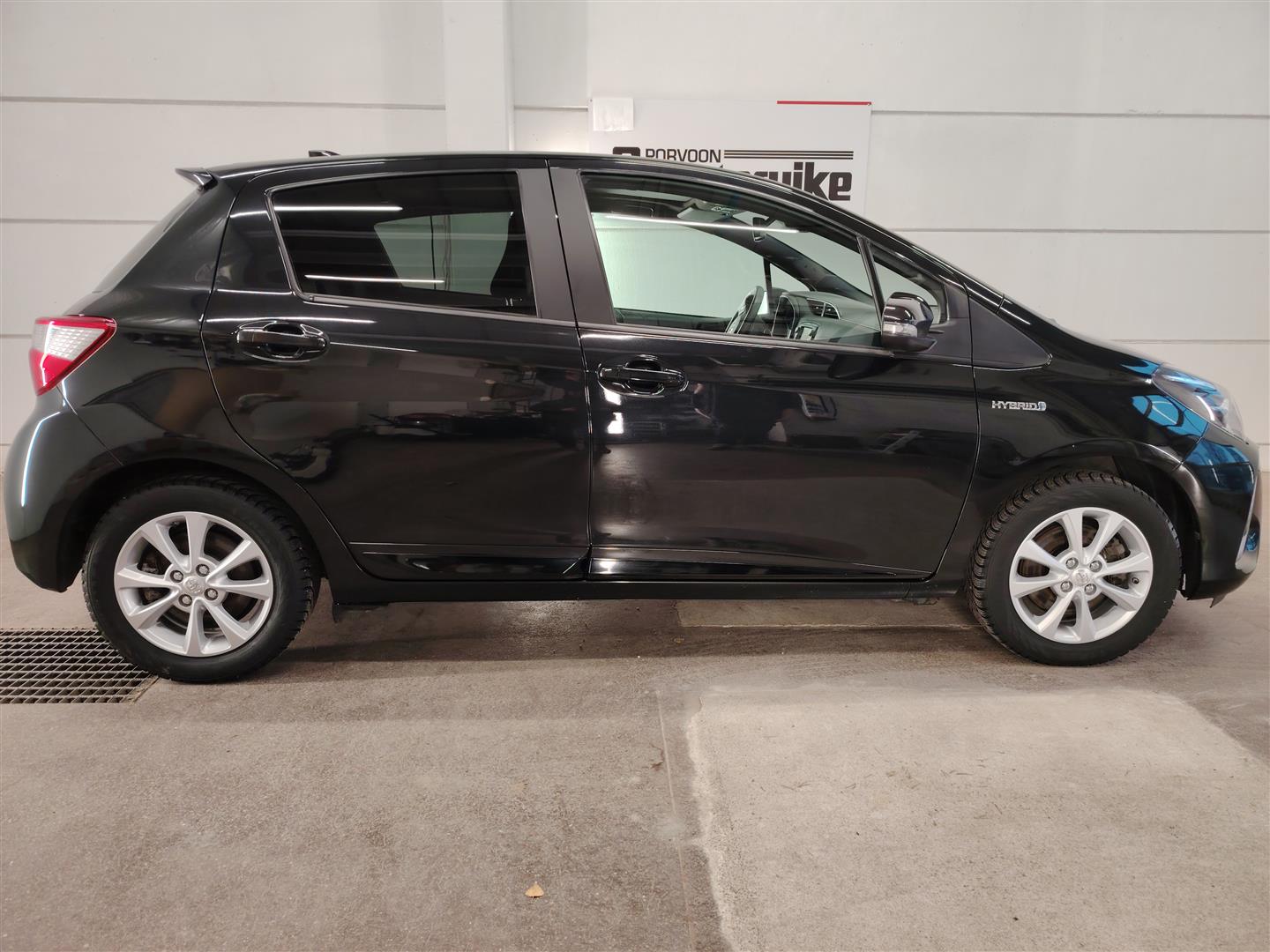 TOYOTA YARIS 2019