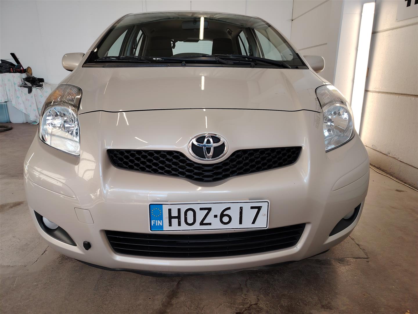 TOYOTA YARIS 2011