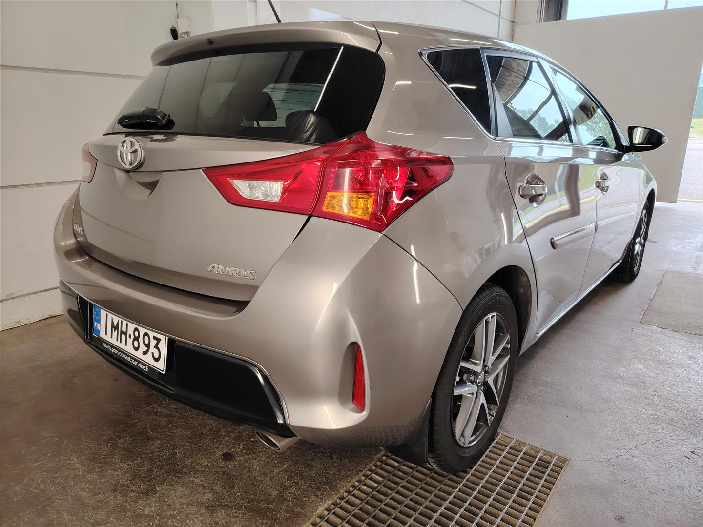 TOYOTA AURIS 2015