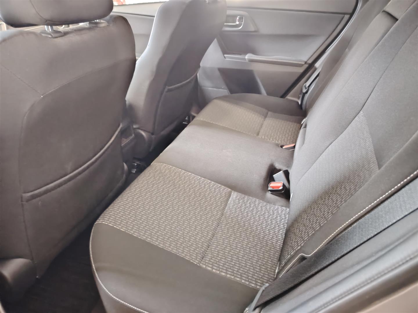 TOYOTA AURIS 2015