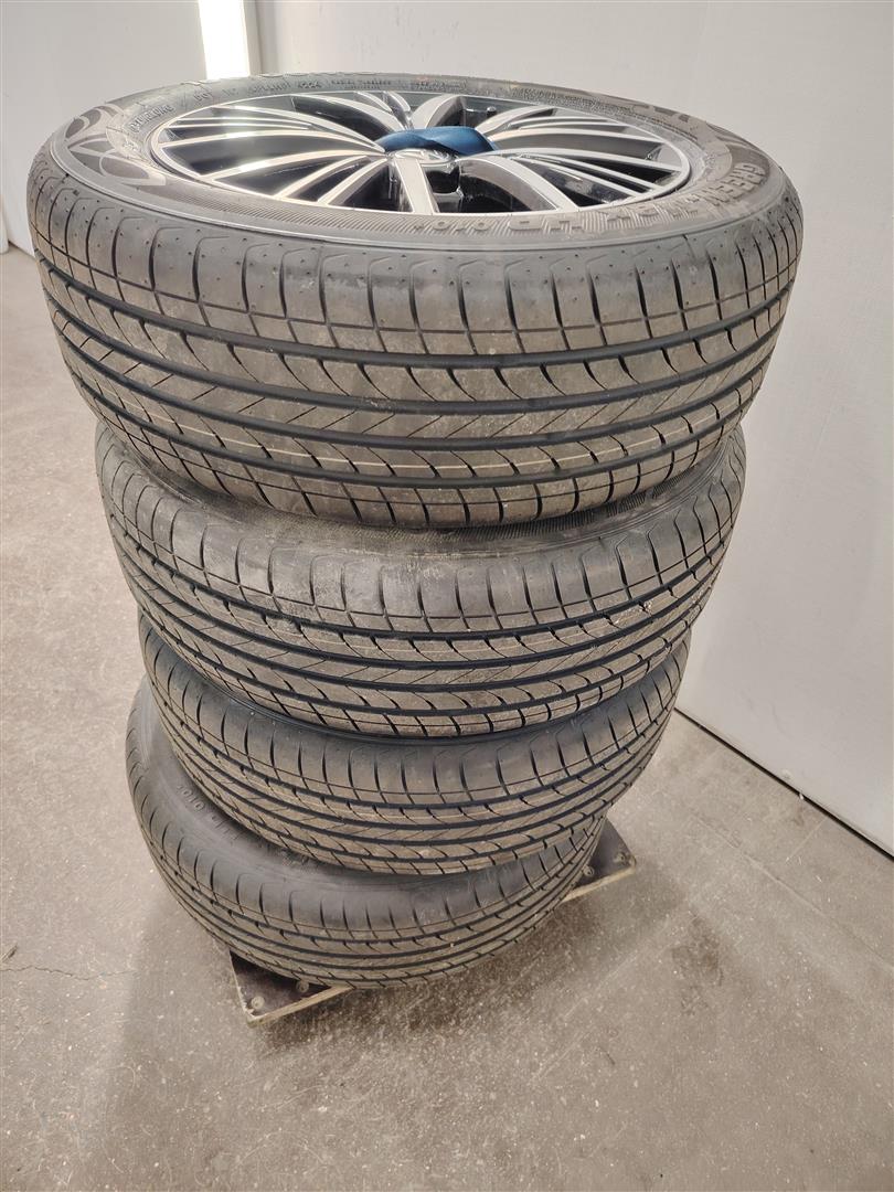 VOLKSWAGEN POLO 2016