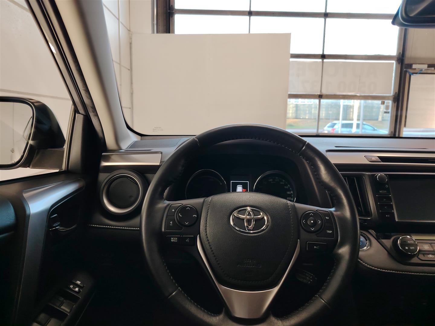 TOYOTA RAV4 2017