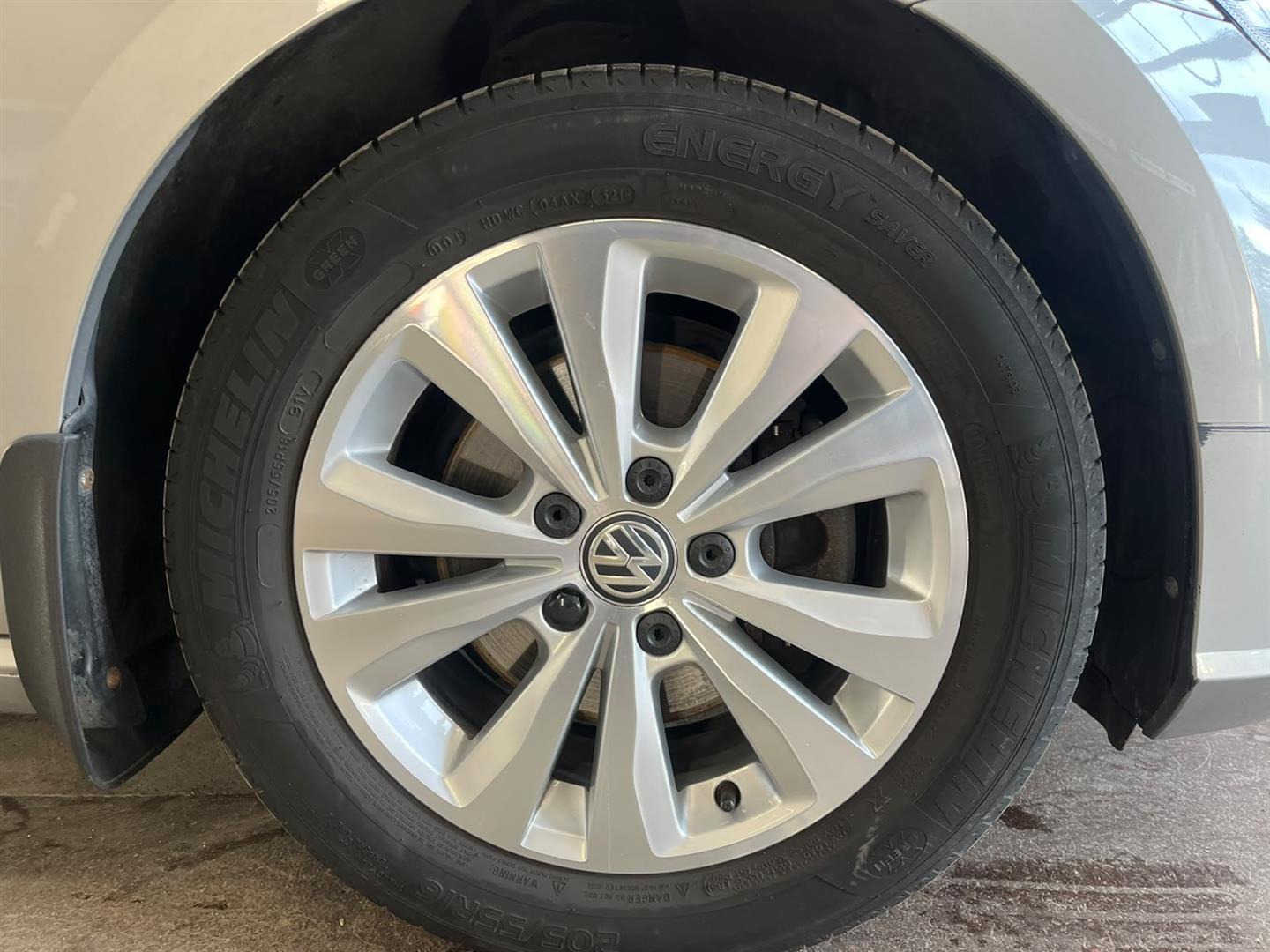 VOLKSWAGEN GOLF 2019