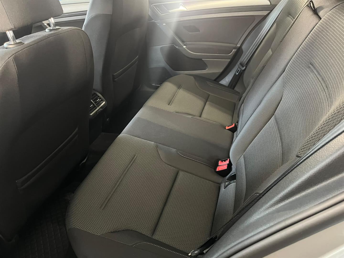 VOLKSWAGEN GOLF 2019