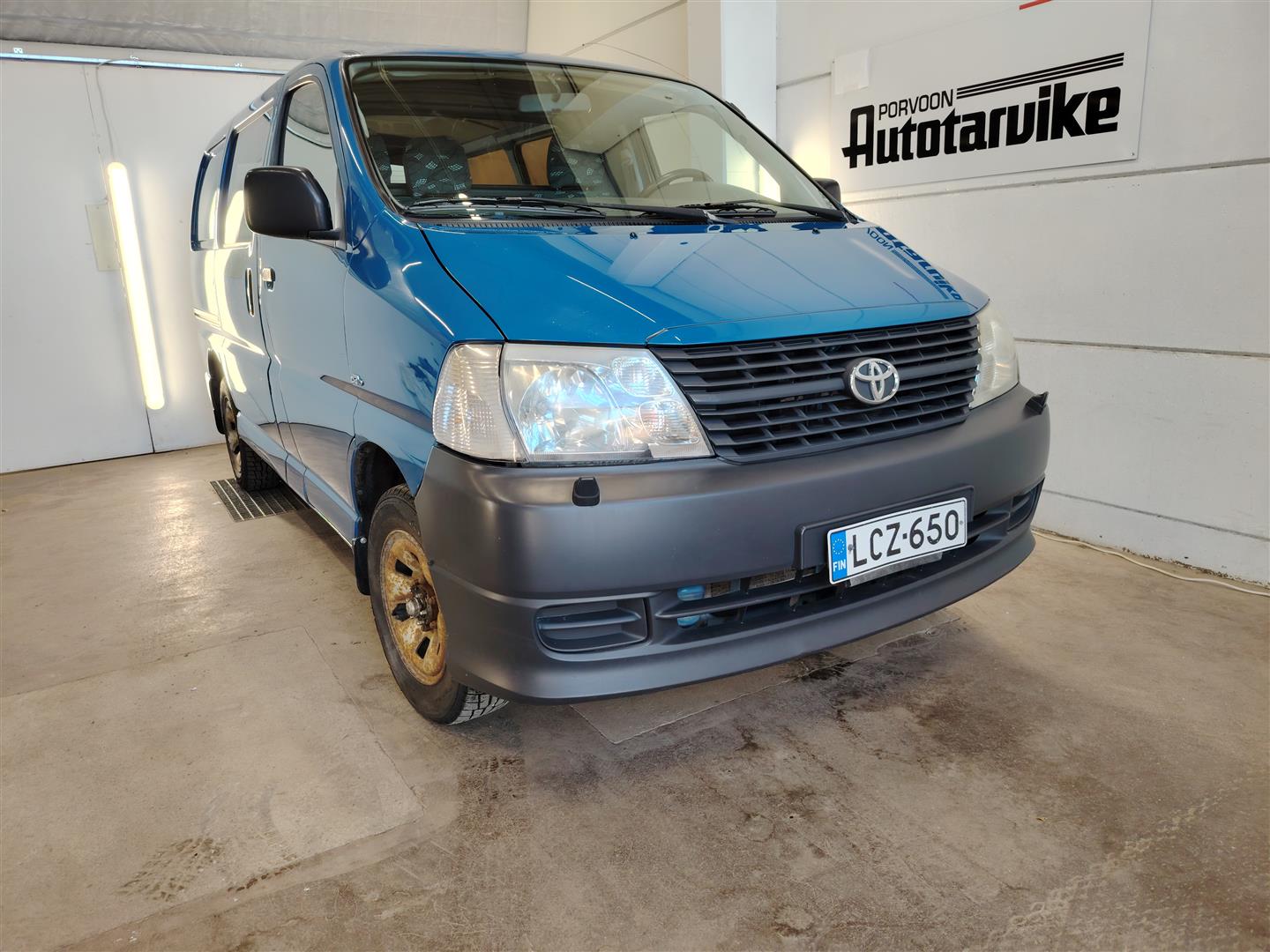 TOYOTA HIACE 2008