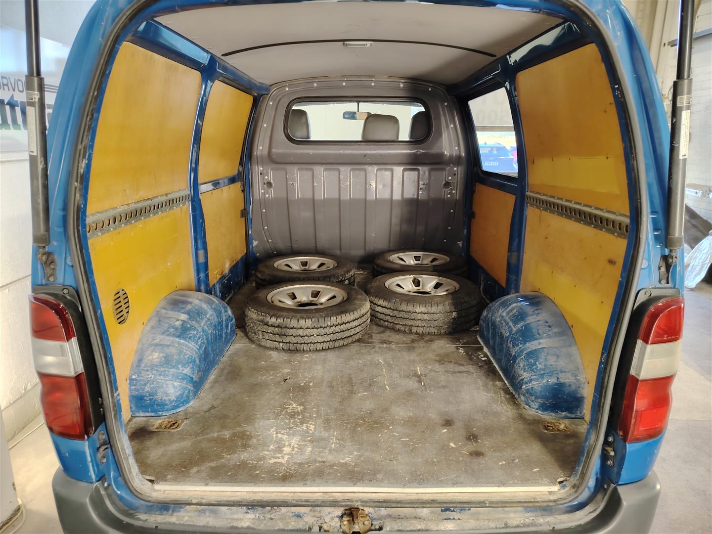 TOYOTA HIACE 2008