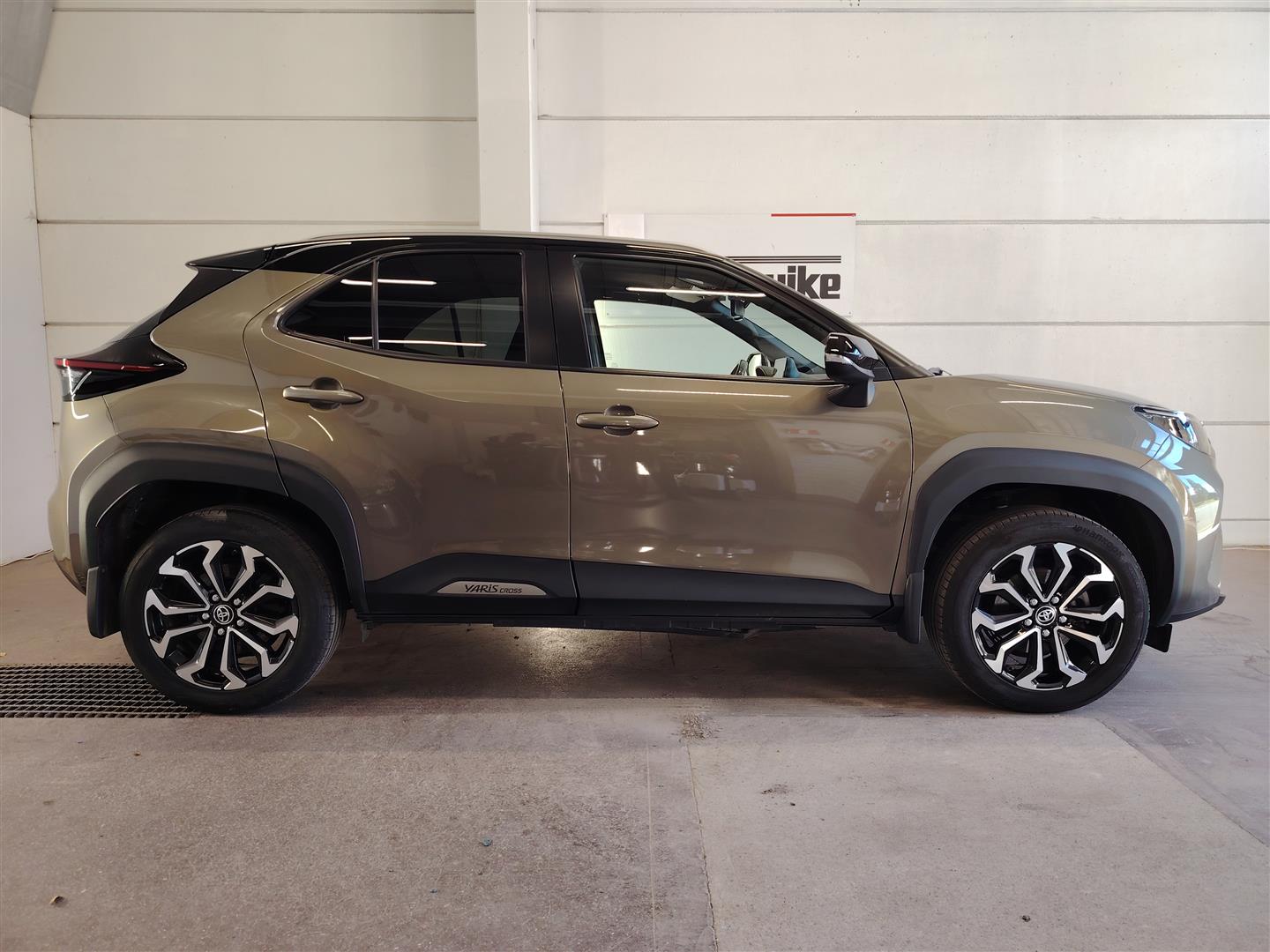 TOYOTA Yaris Cross 2022