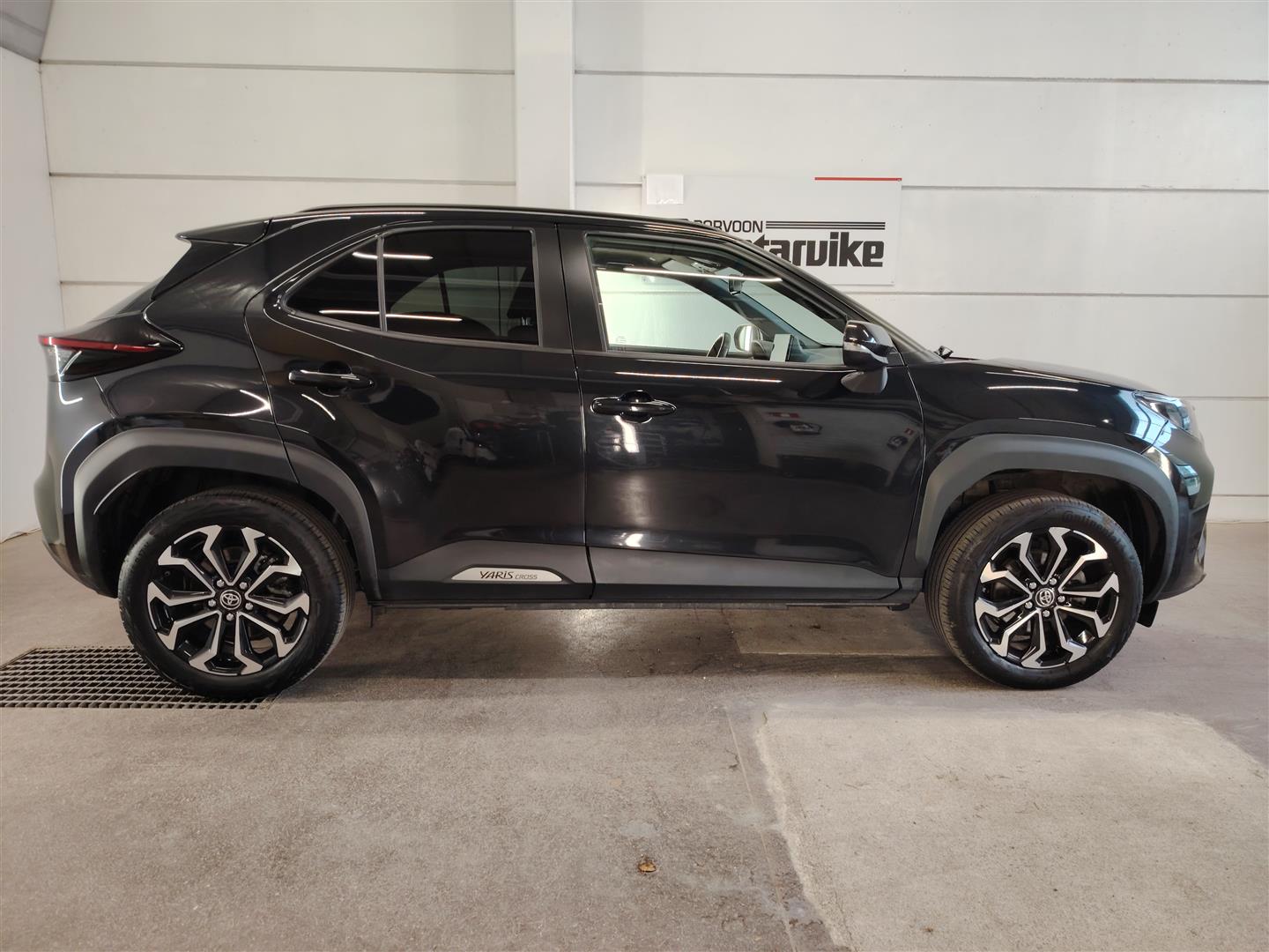 TOYOTA Yaris Cross 2024