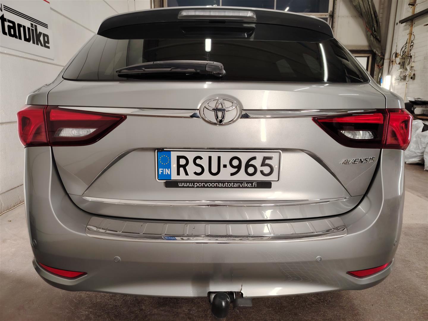 TOYOTA Avensis 2017