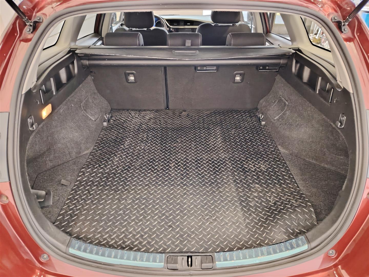 TOYOTA AURIS 2019