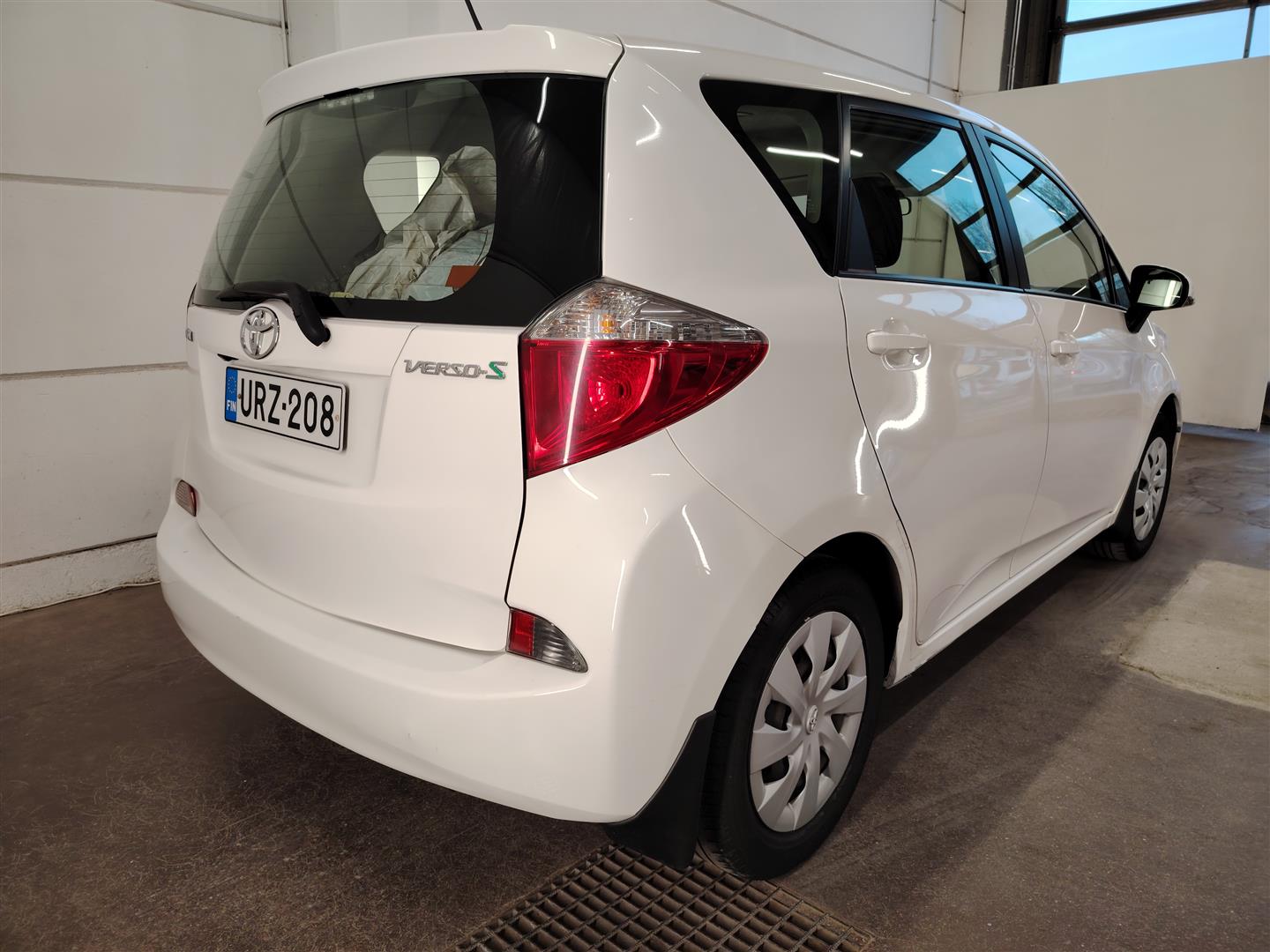 TOYOTA VERSO-S 2012