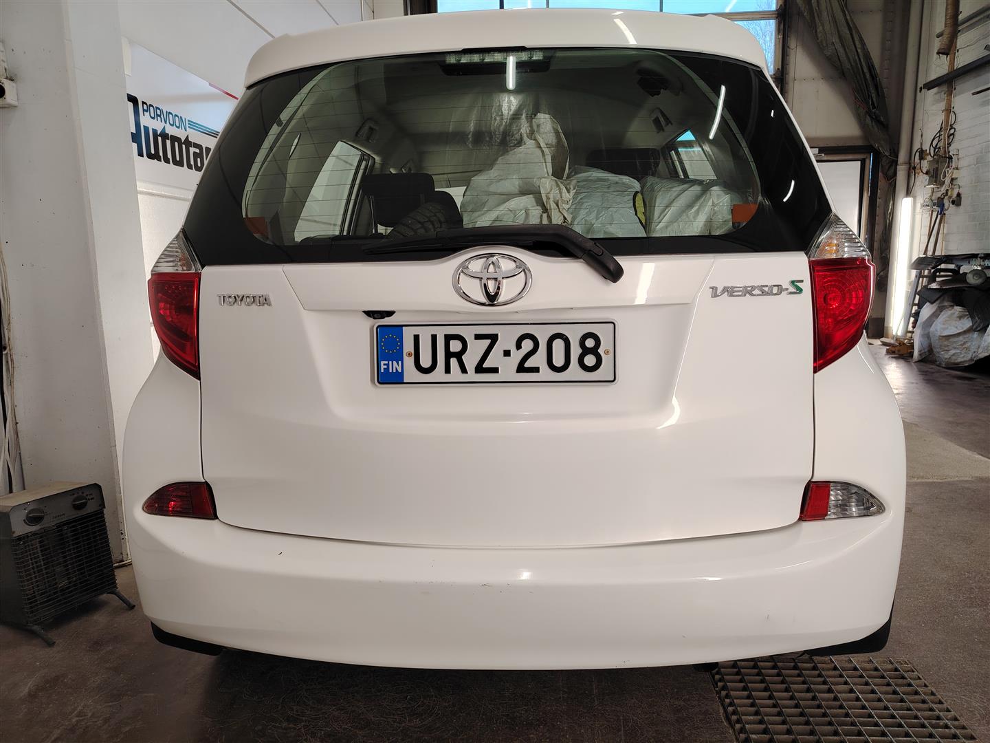 TOYOTA VERSO-S 2012