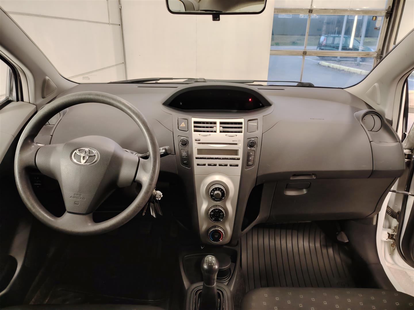 TOYOTA YARIS 2007