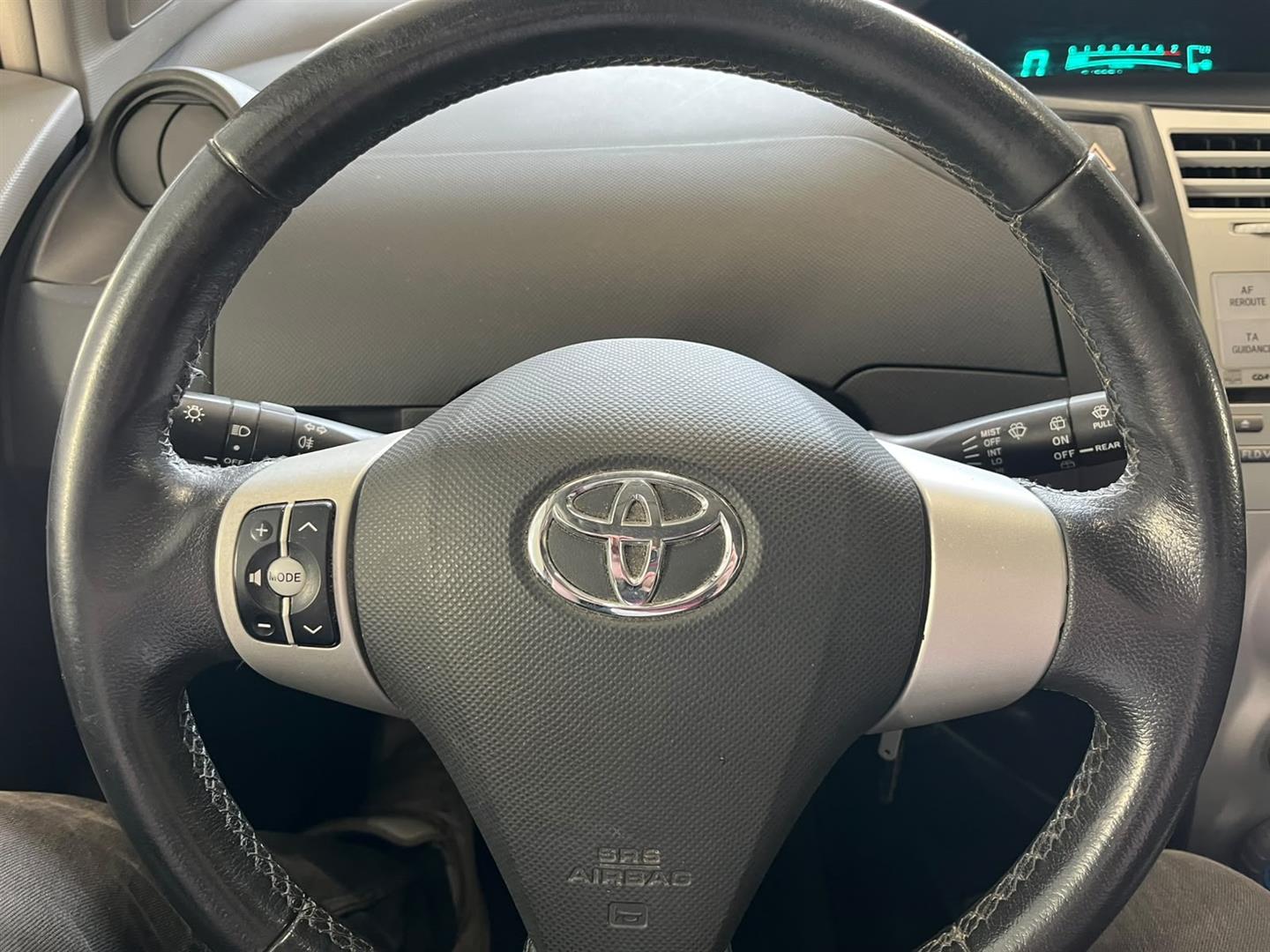 TOYOTA YARIS 2008