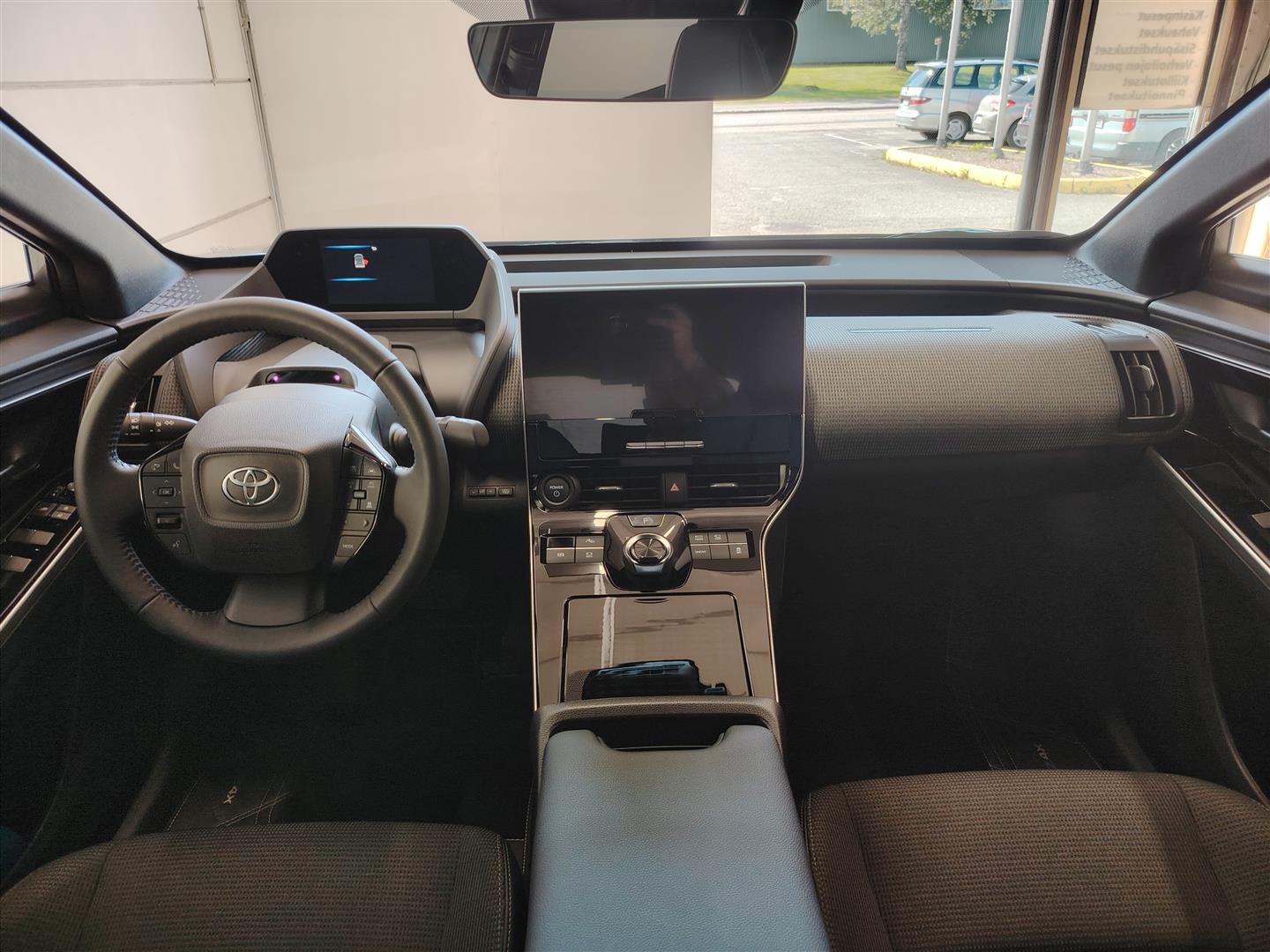 TOYOTA bZ4X 2024