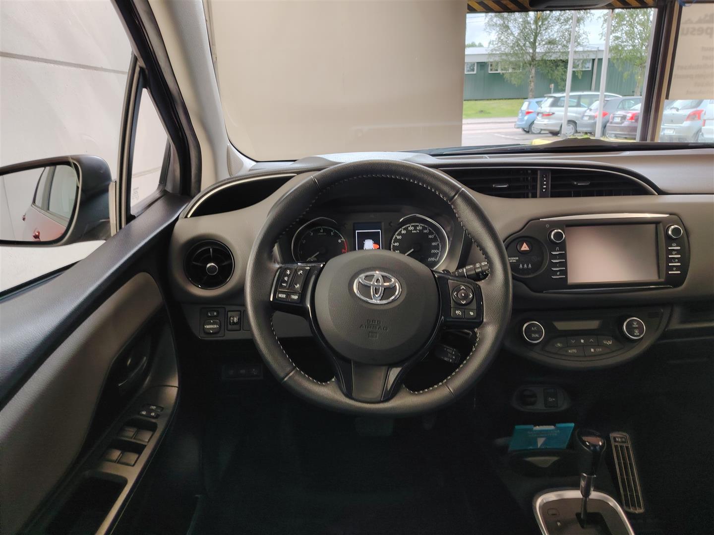 TOYOTA YARIS 2019