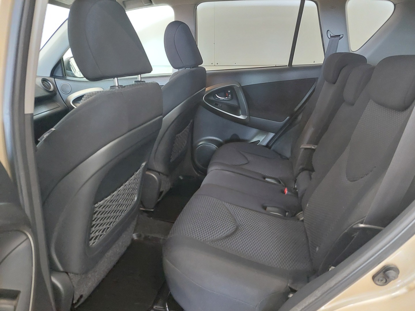 TOYOTA RAV4 13