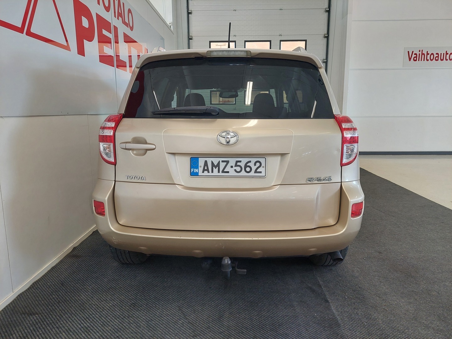 TOYOTA RAV4 17