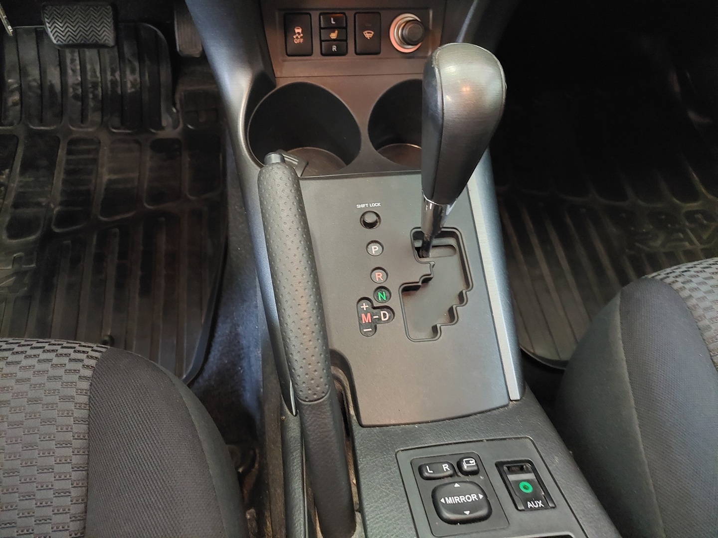 TOYOTA RAV4 19