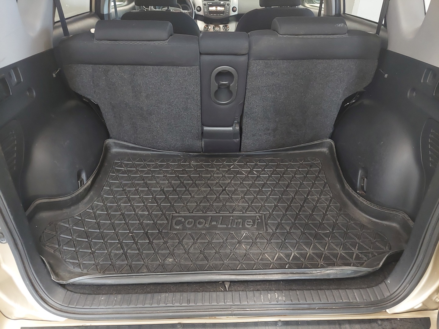 TOYOTA RAV4 21