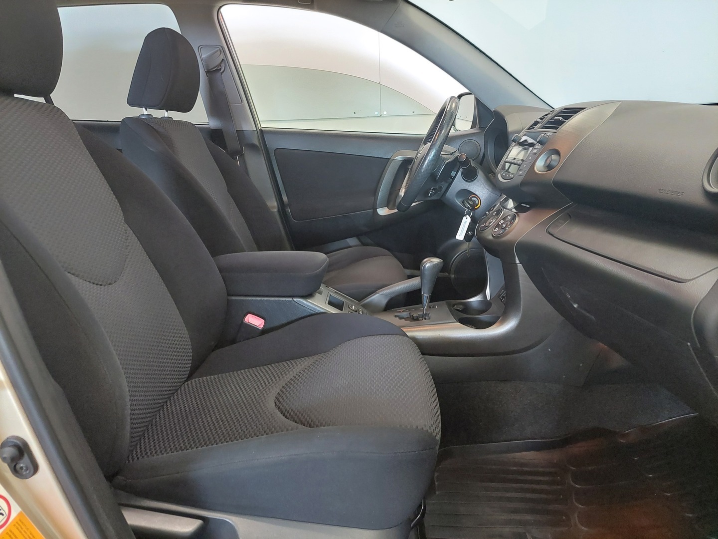 TOYOTA RAV4 3