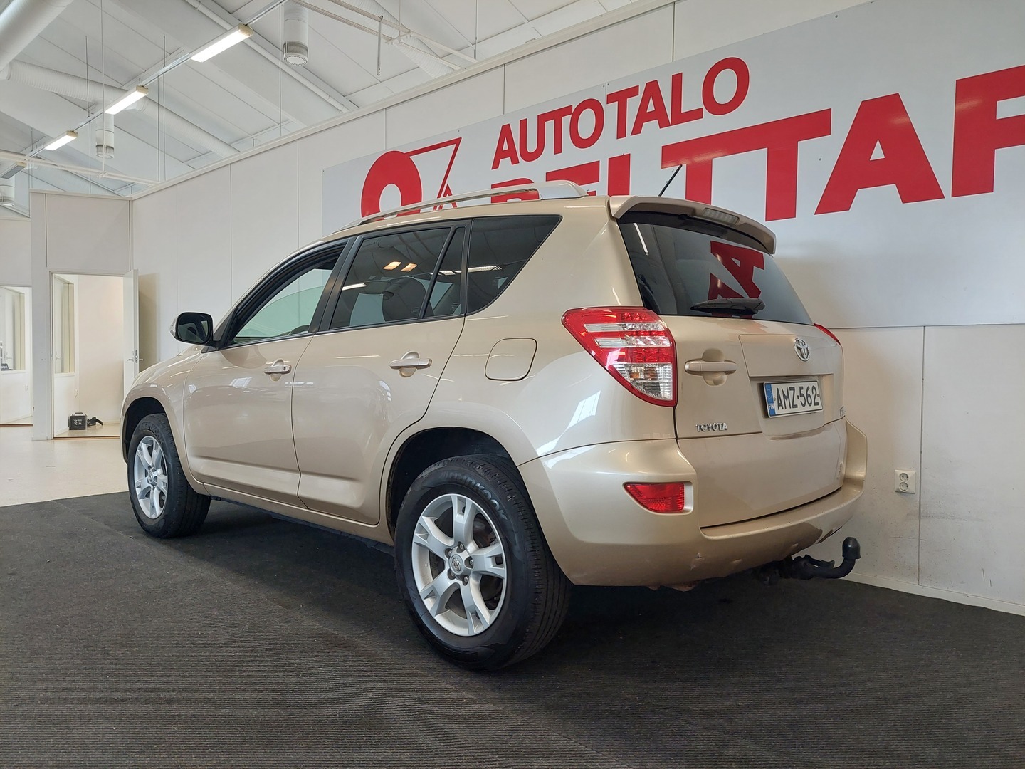 TOYOTA RAV4 4