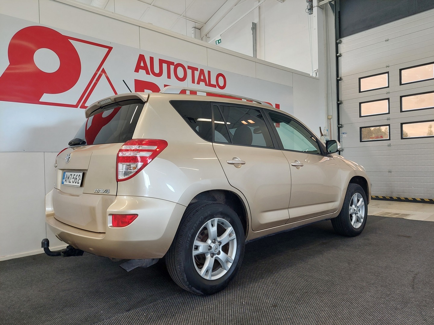 TOYOTA RAV4 6