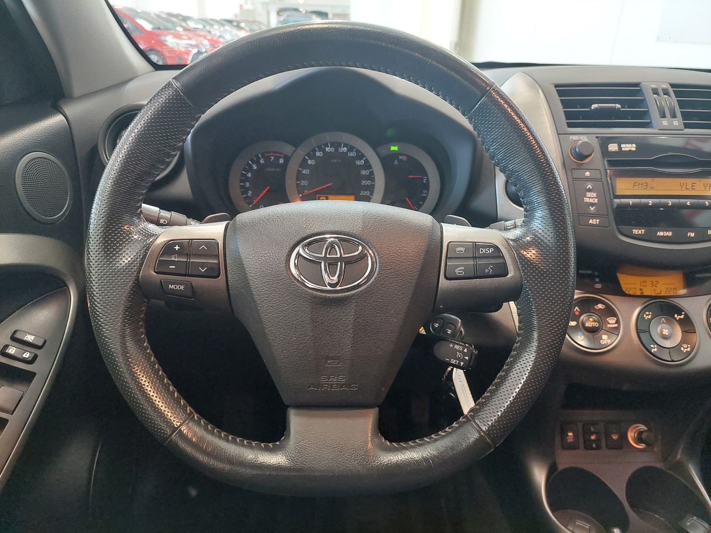 TOYOTA RAV4 9