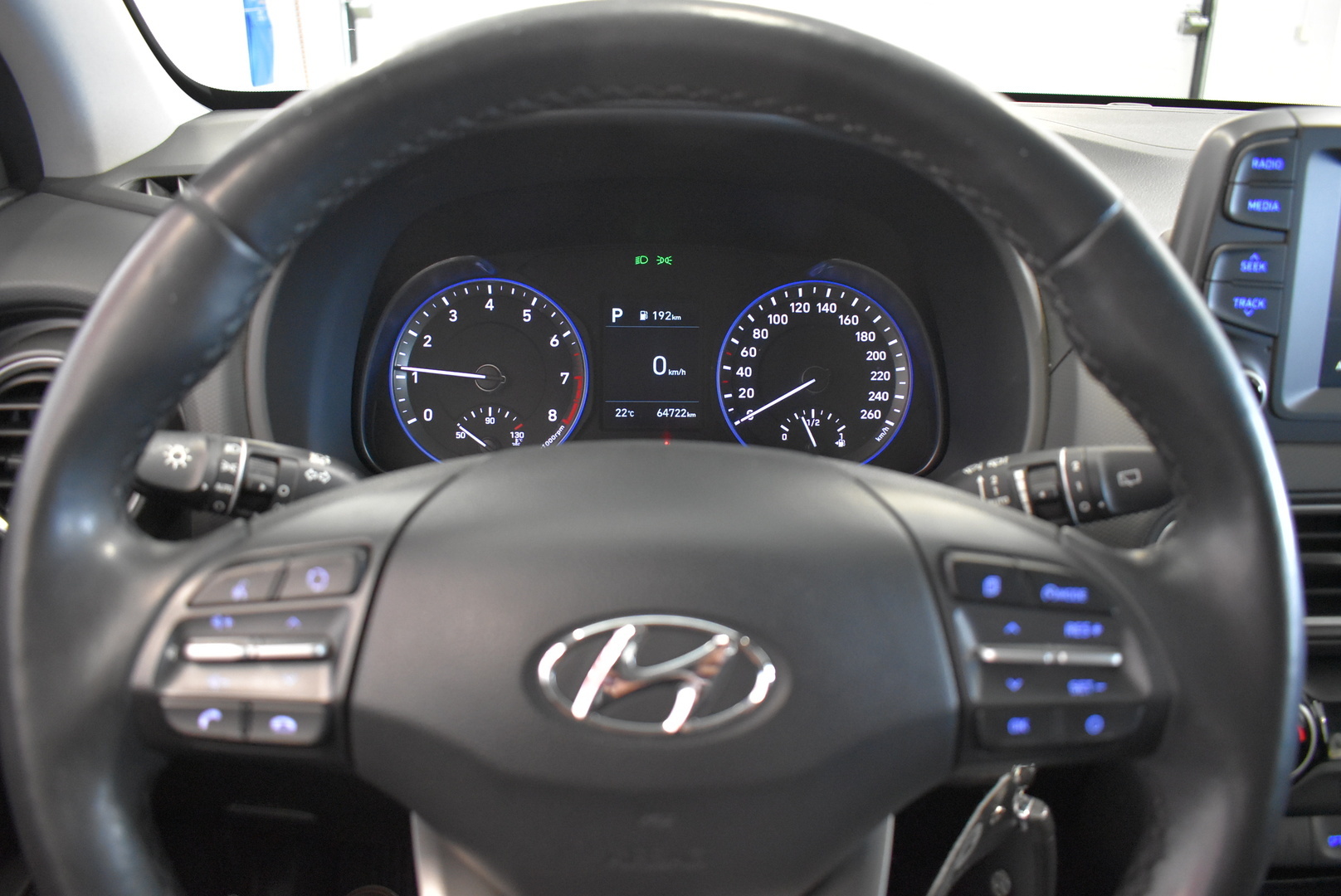 HYUNDAI KONA 11