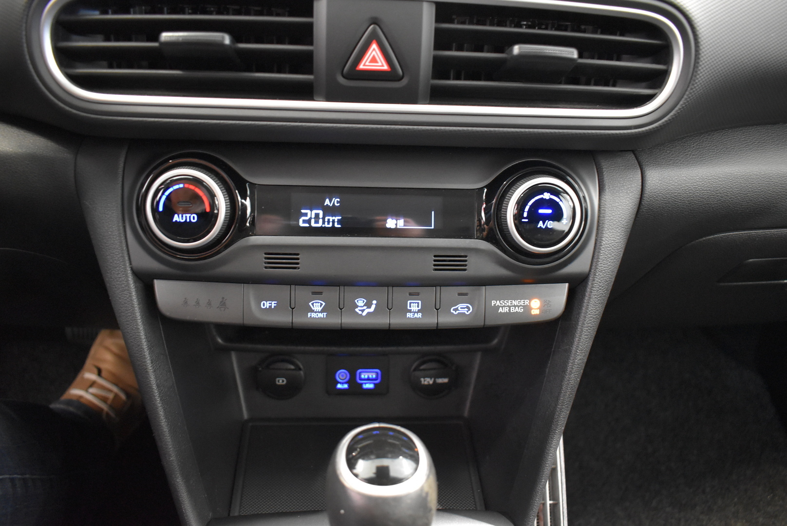 HYUNDAI KONA 14