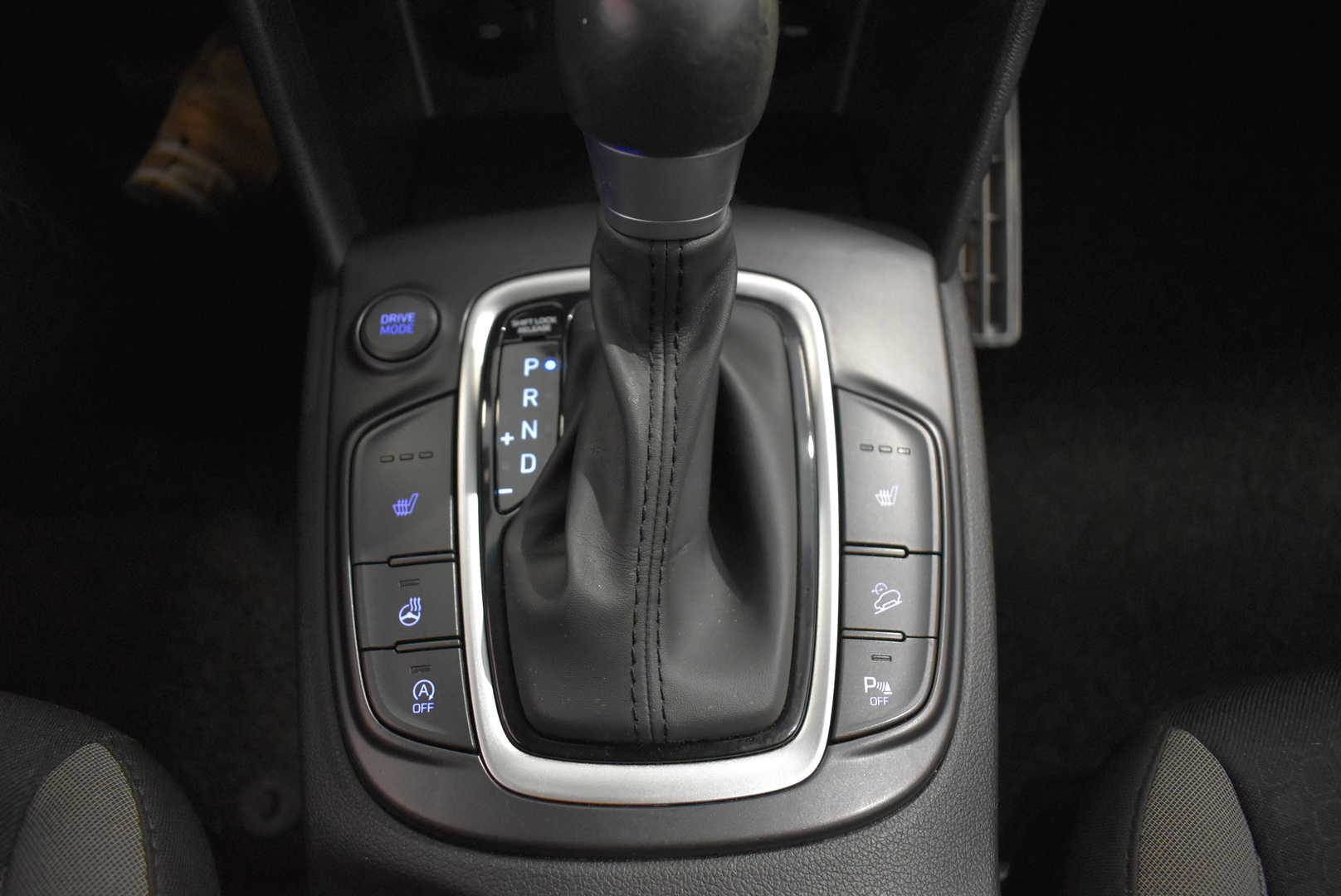 HYUNDAI KONA 17