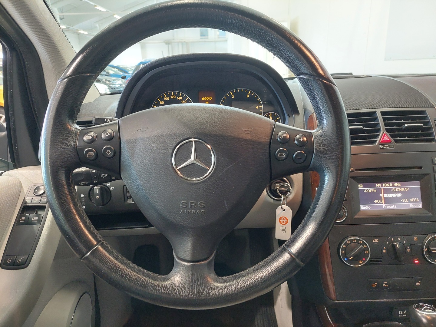 MERCEDES-BENZ A 13