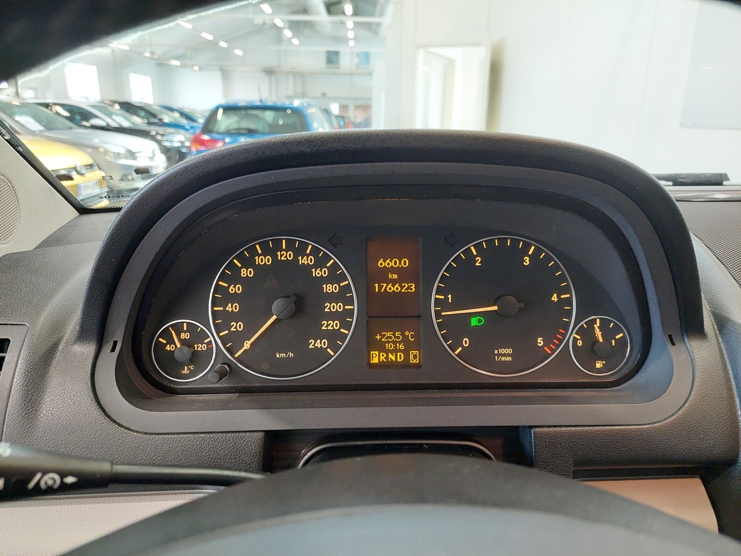 MERCEDES-BENZ A 15