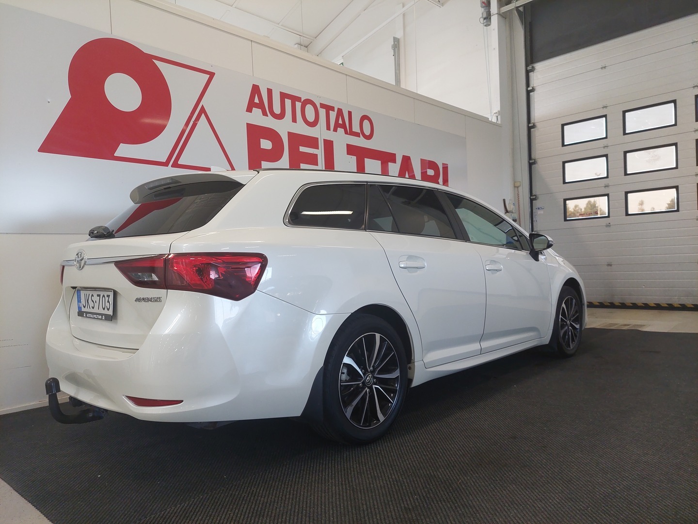 TOYOTA AVENSIS 5