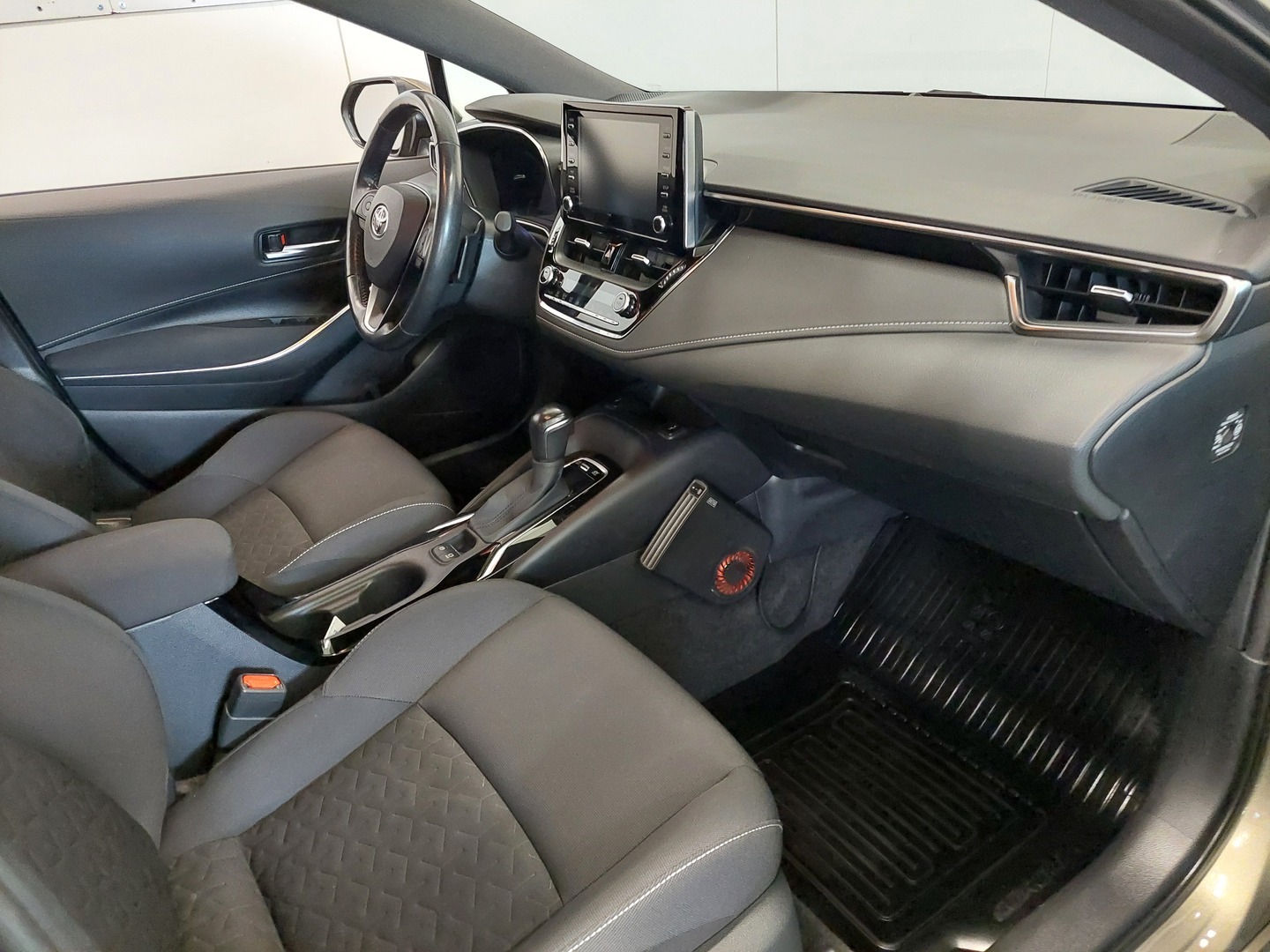 TOYOTA Corolla 12