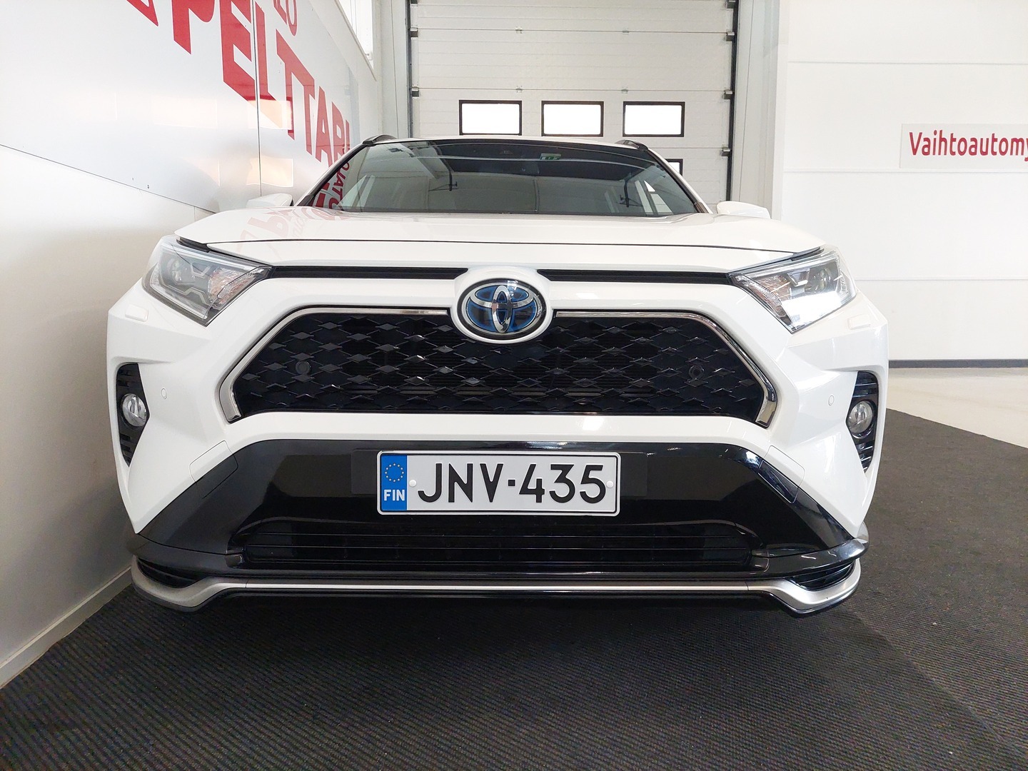 TOYOTA RAV4 Plug-in 2