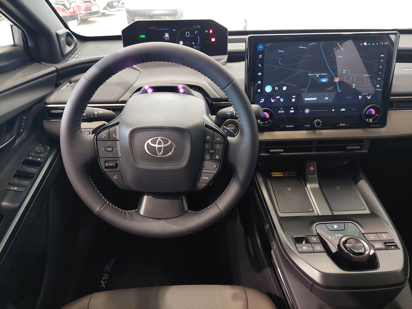 TOYOTA BZ4X TOURING 12