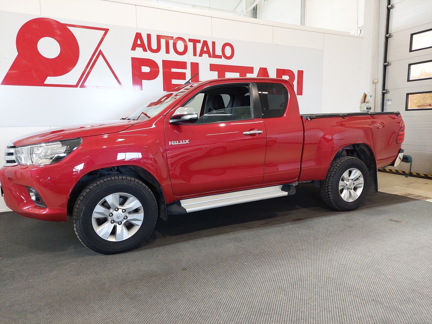 TOYOTA HILUX 18