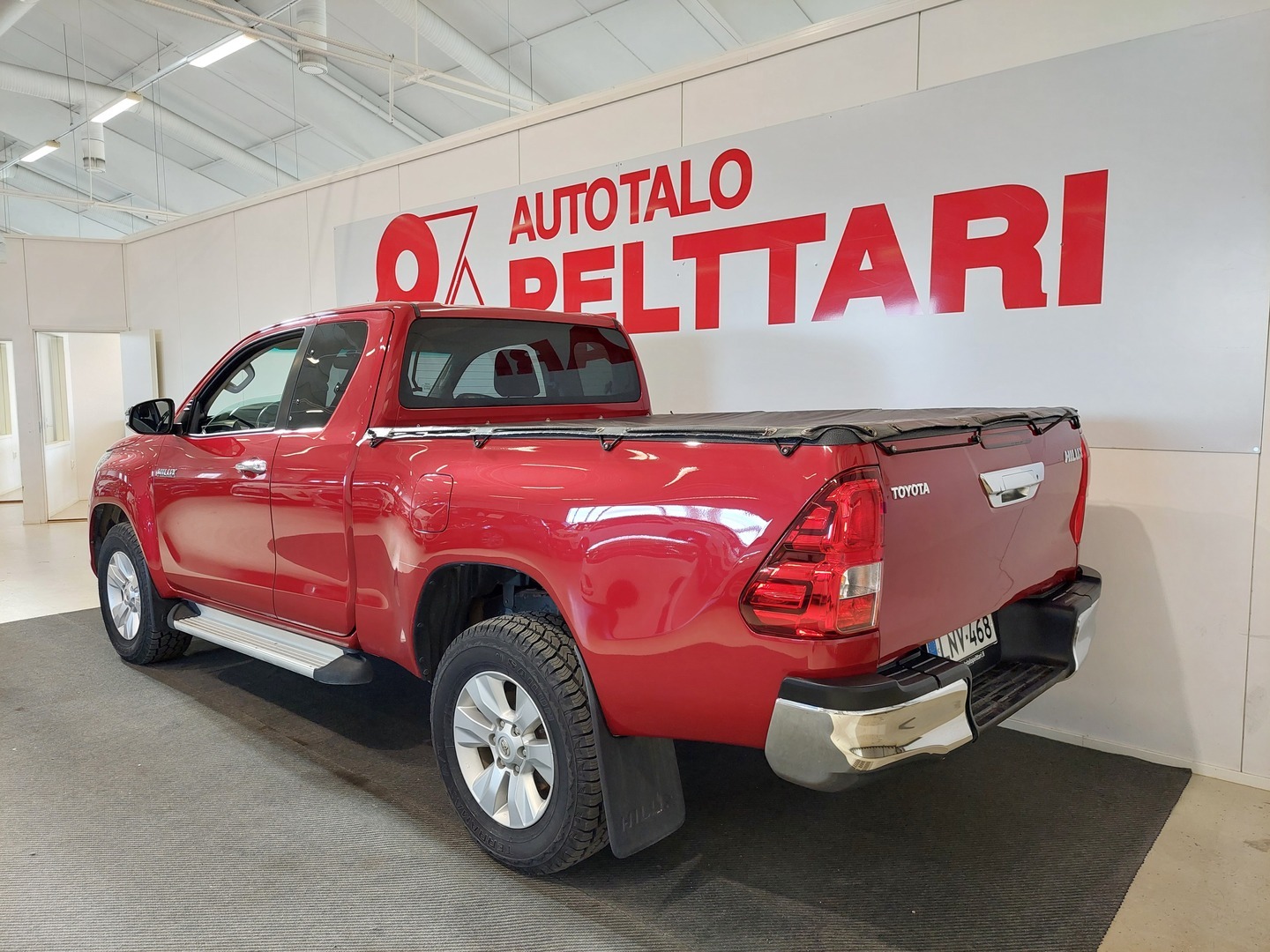 TOYOTA HILUX 19