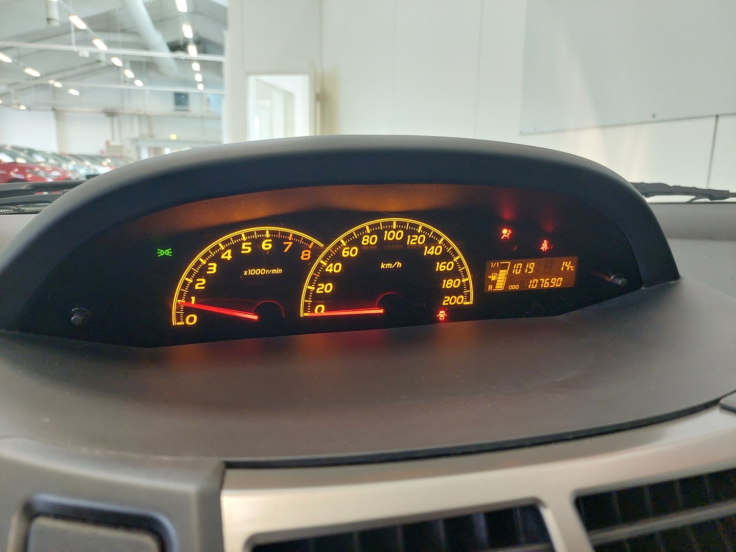 TOYOTA Yaris 14