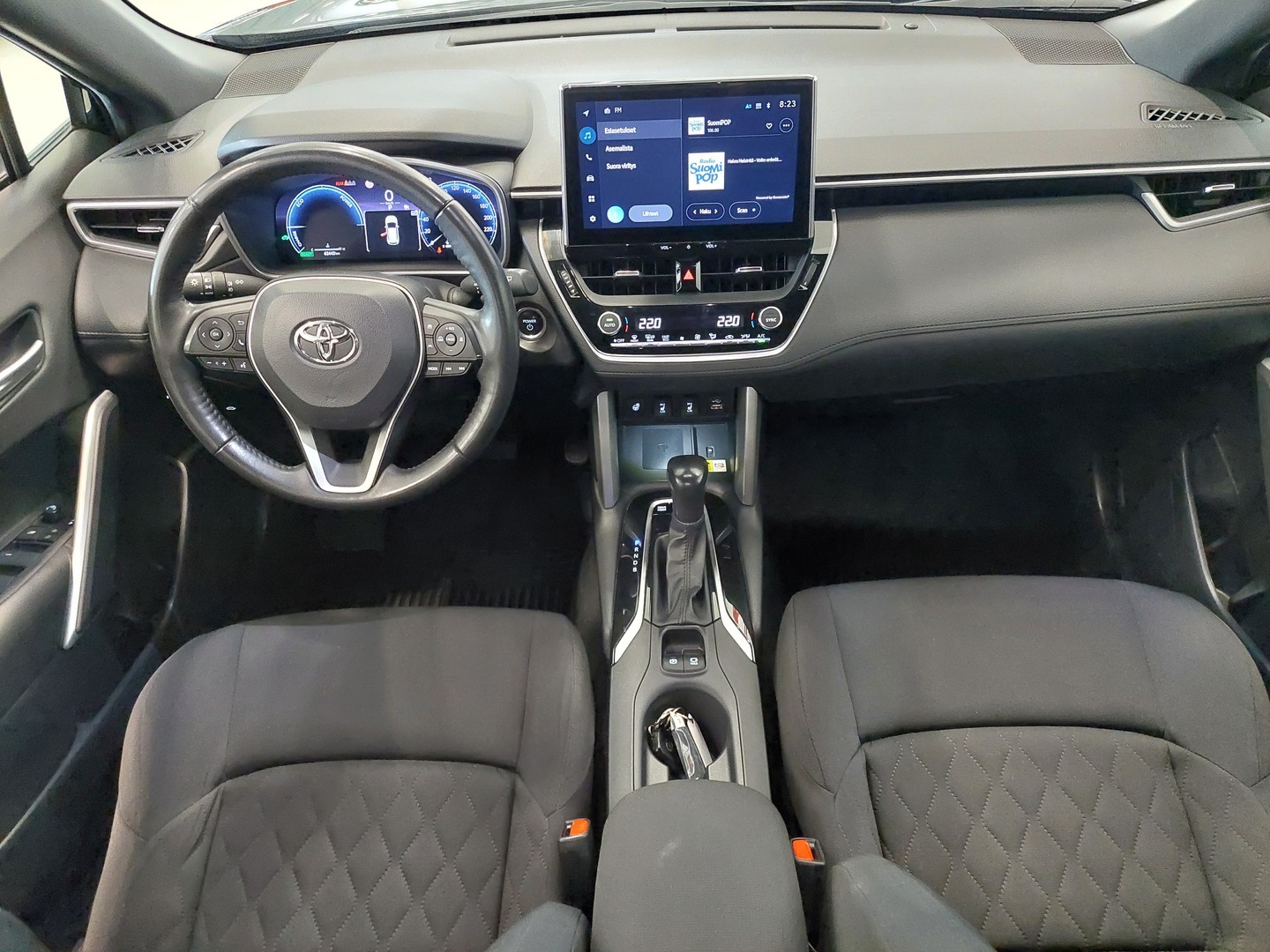 TOYOTA Corolla Cross 11