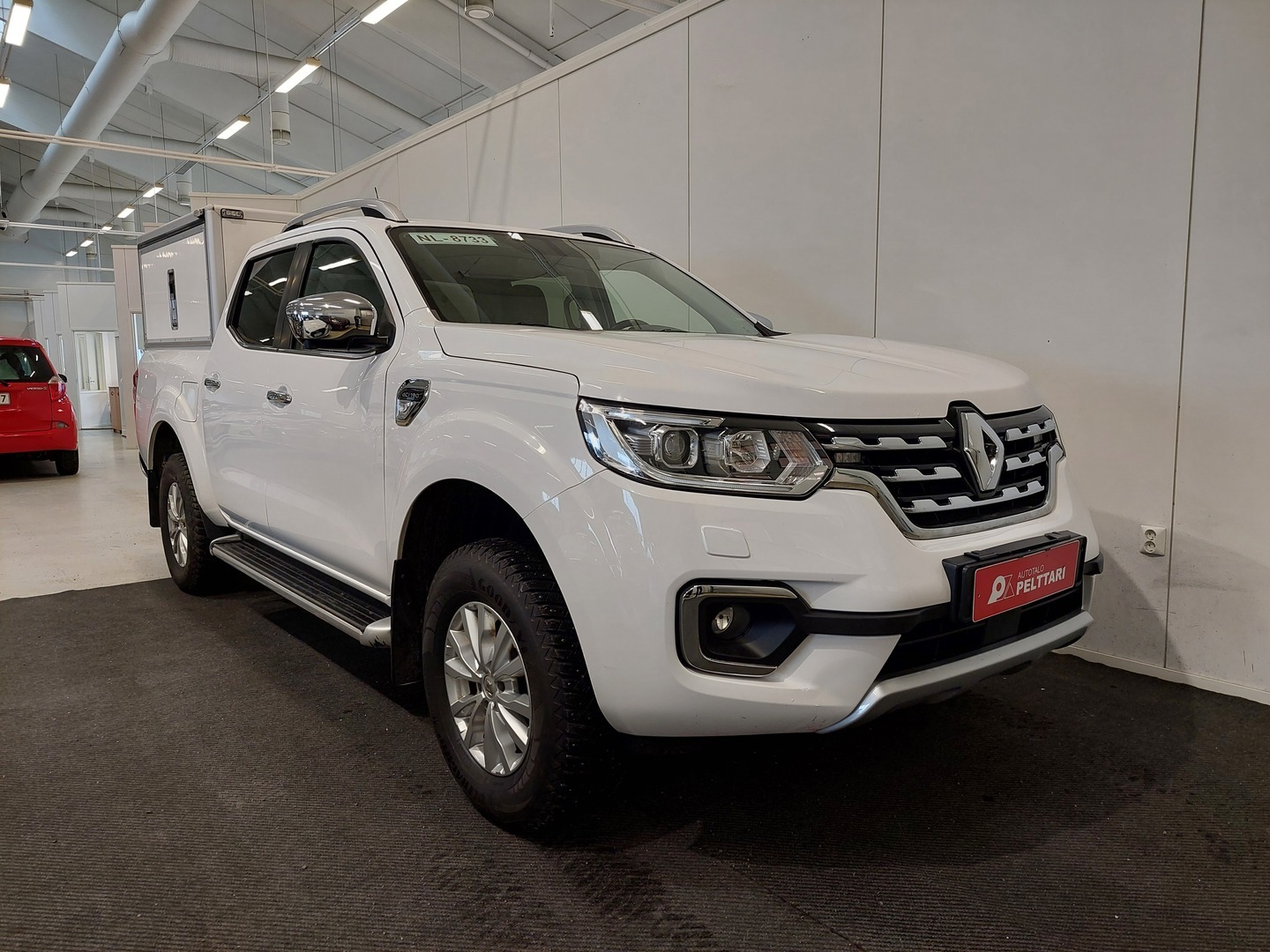 RENAULT ALASKAN 4